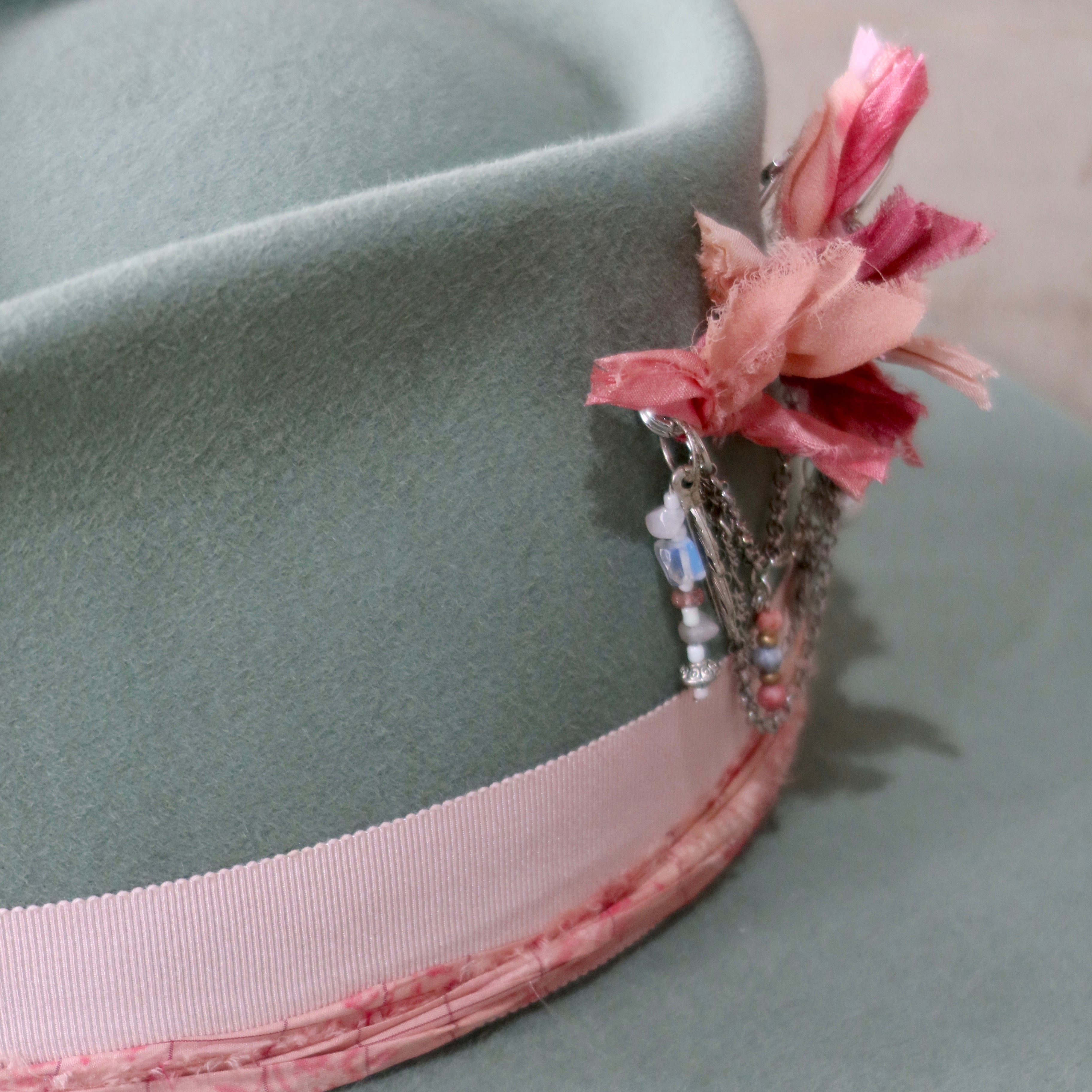 Diamonds & Pearls - Pink