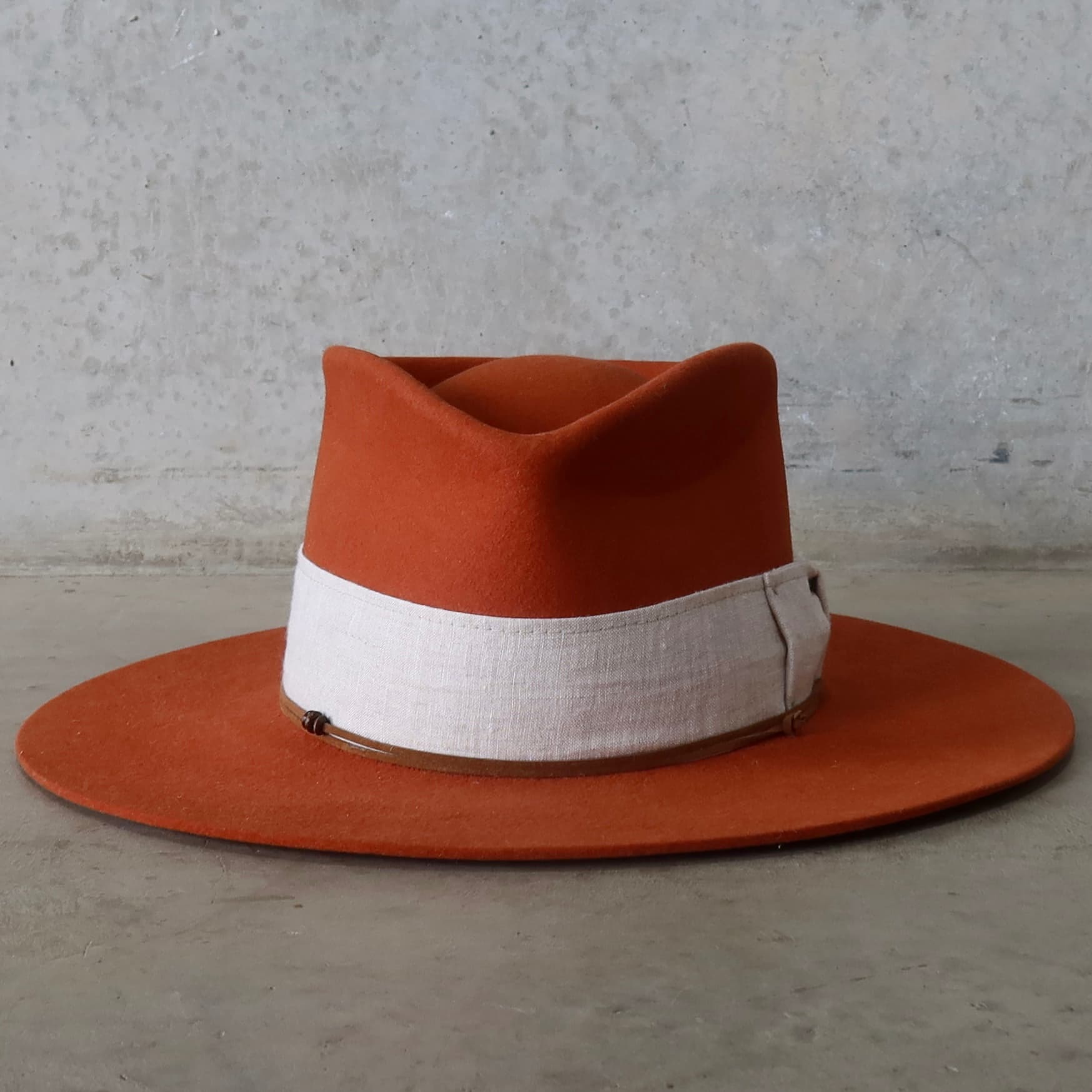 Spiced Pumpkin felt hat Flax by PHYLLi Designs with natural linen bow band.