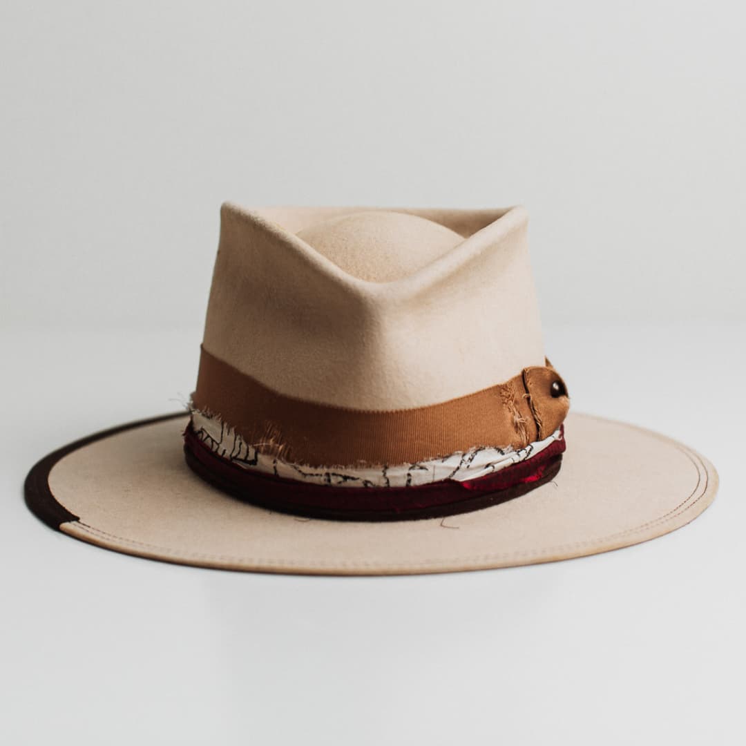 Spice Alley beige felt hat by PHYLLi Designs with distressed copper Japanese grosgrain bow band and crimson sari silk trimming.