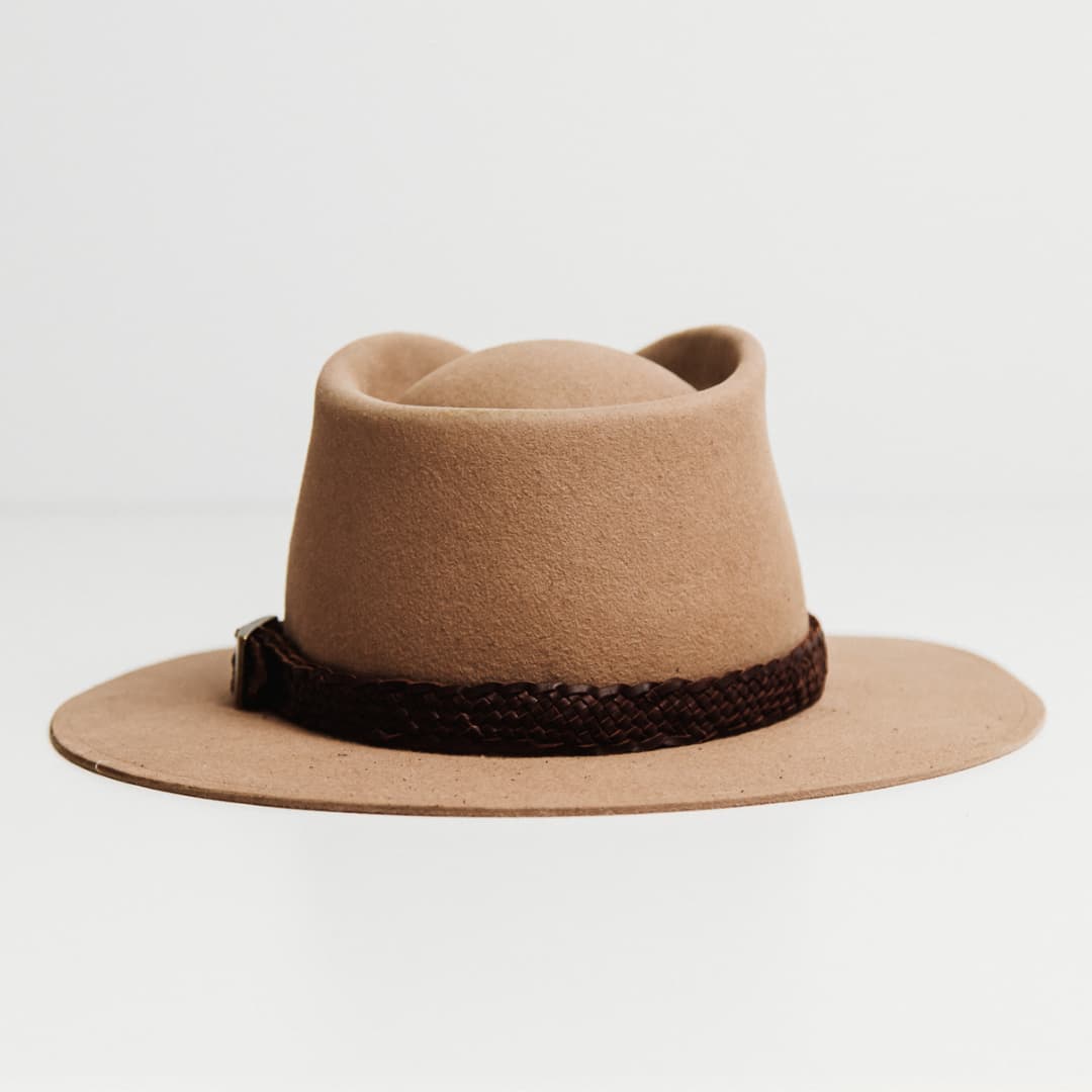 Back view of the 12 Strand Plaited Hat Band featuring chestnut plaited kangaroo hide on a Sahara felt hat by PHYLLi Designs.