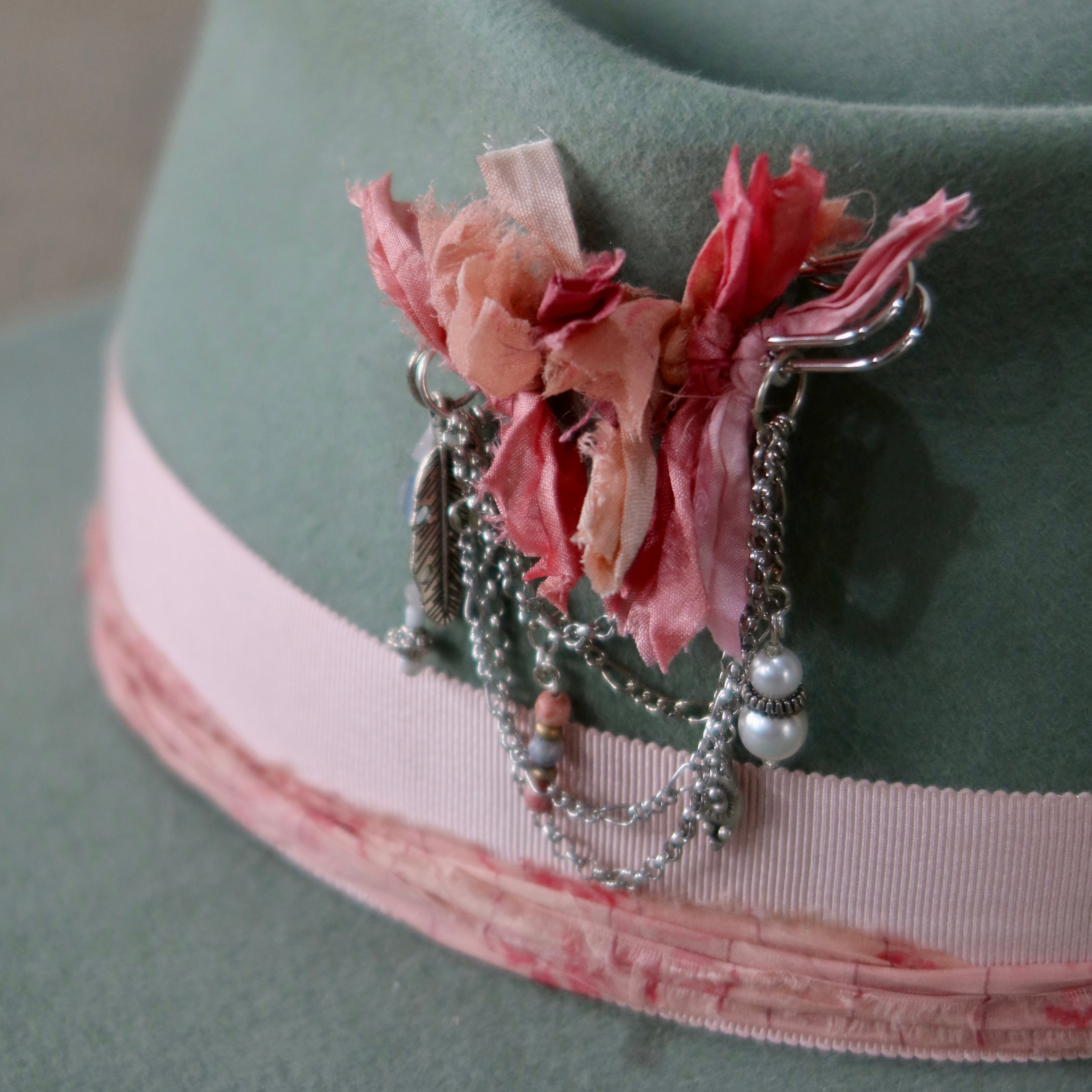 Diamonds & Pearls - Pink